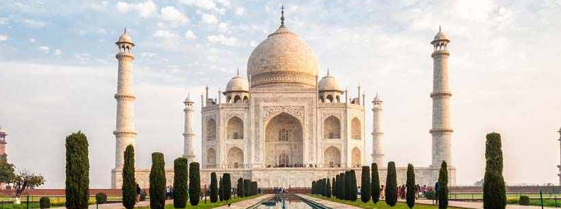 Explain about the same day agra tour by car.