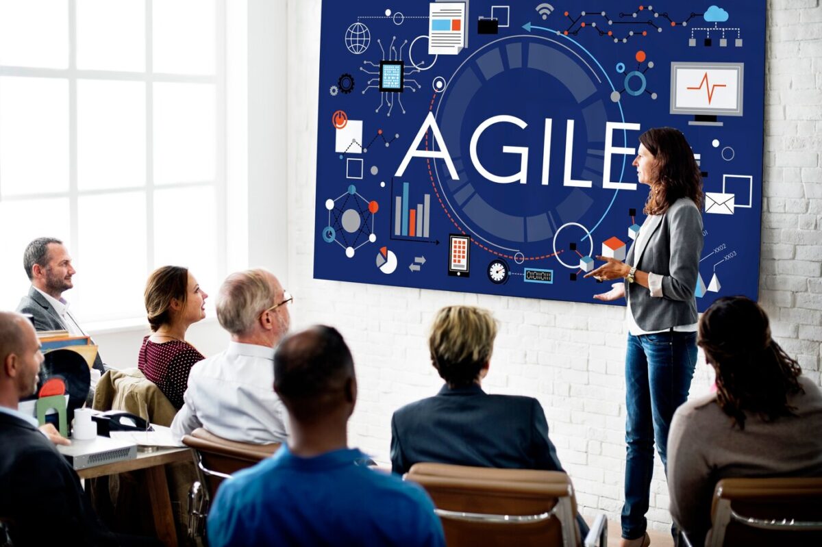 How HR Tools Facilitate Agile Workforce Management: Navigating the Future of HR Dynamics?