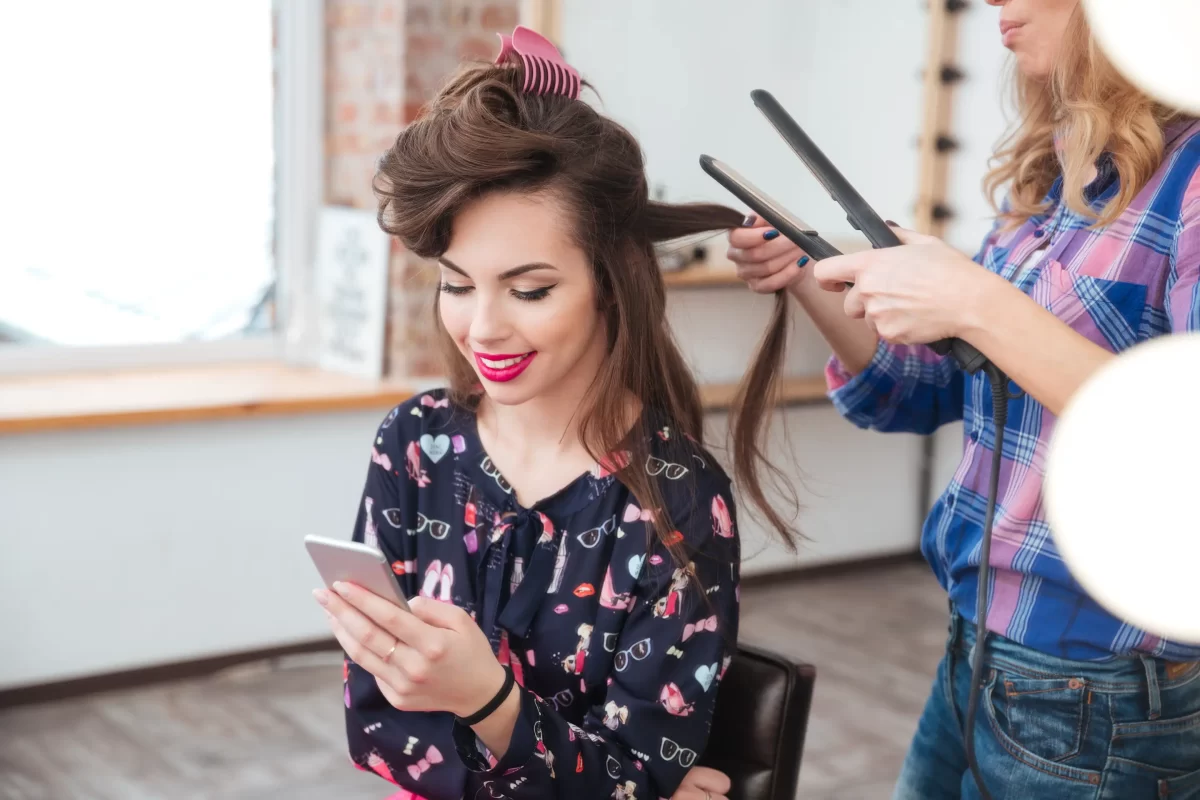 Instant Salon Booking App: Aesthetic Excellence at Your Fingertips