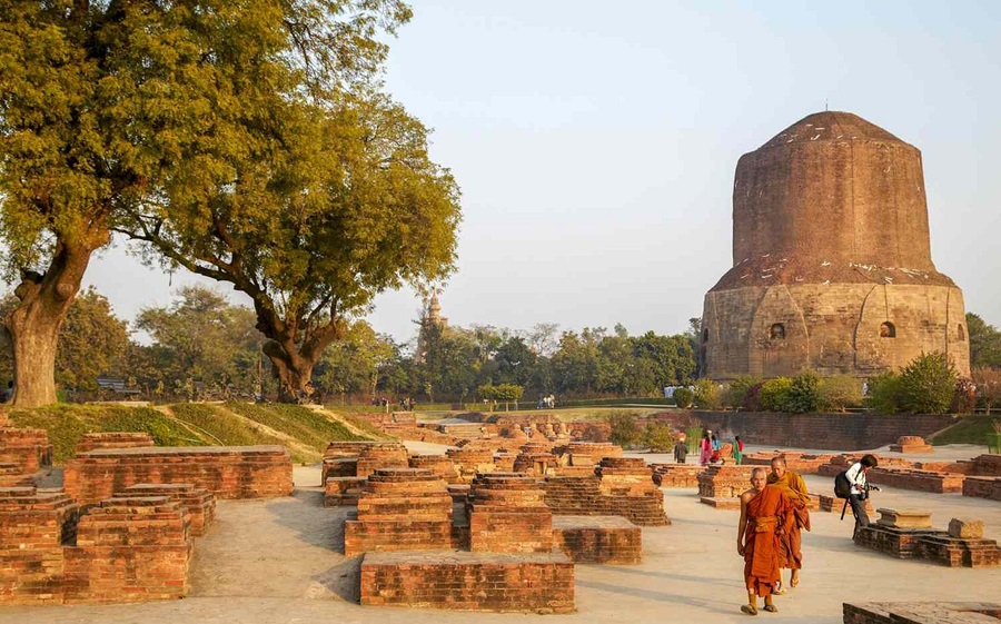 A Comprehensive Guide to Planning a Varanasi-Sarnath Tour Package