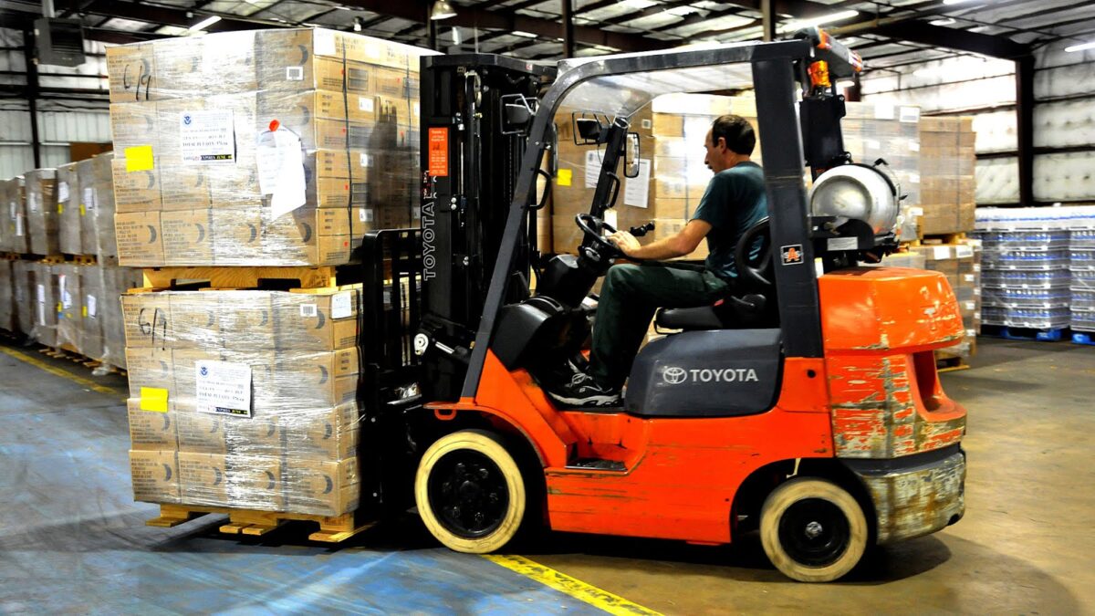 When Should You Need to Replace Your Forklift Tires