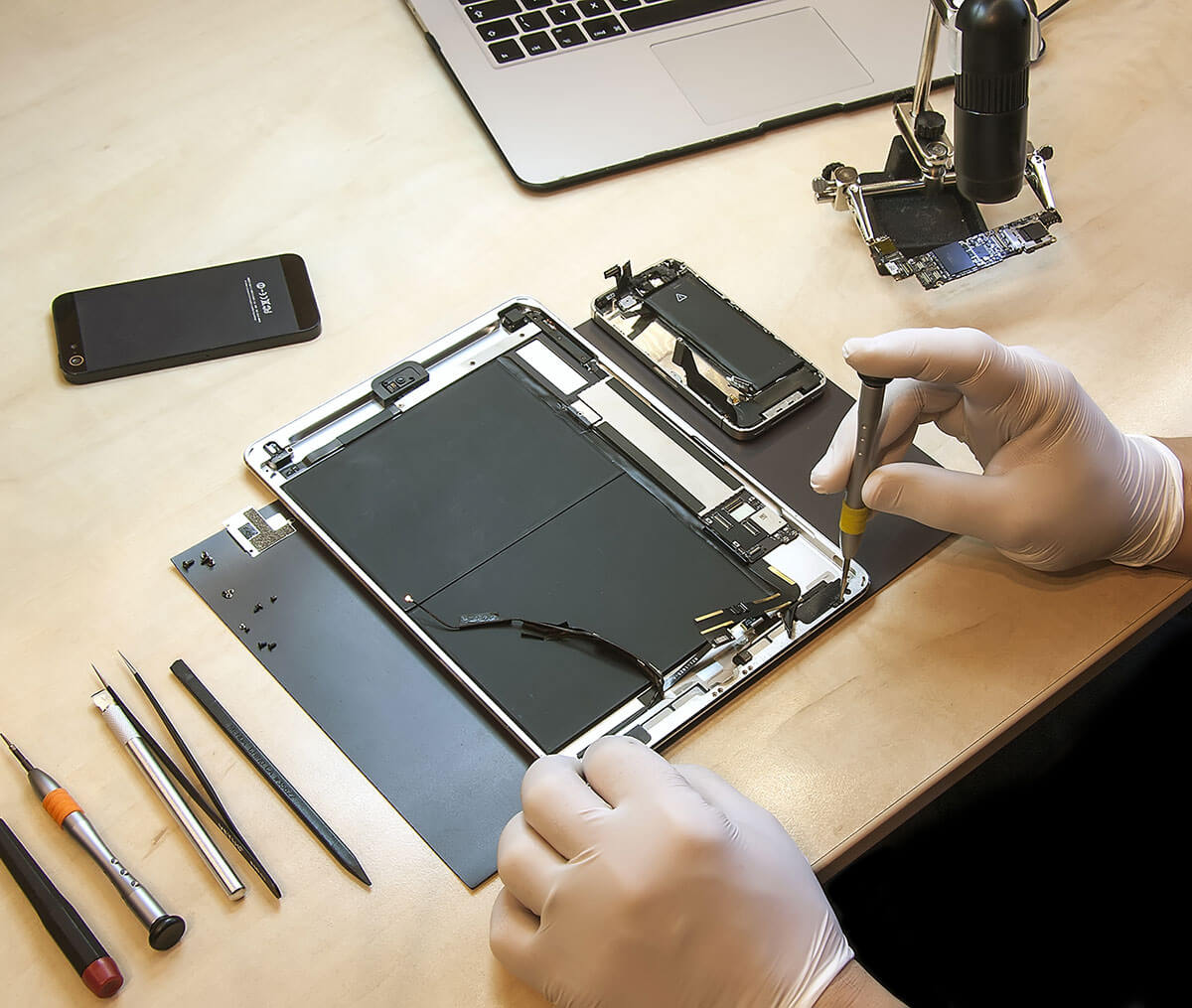 Revive Your Device: Expert iPad Screen Repair and More at First Response