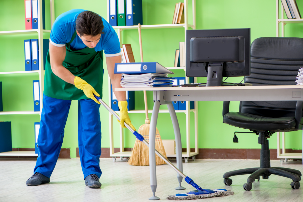 What to Tip Your Cleaning Professional: Understanding Rates and Etiquette?