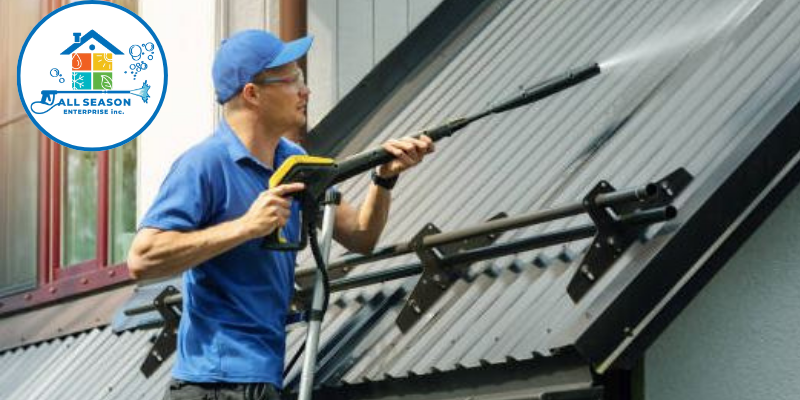 How Roof Washing in Mississauga Can Help Beat the Heat