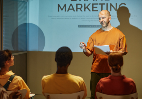 Mastering the Art of Online Marketing with Comprehensive Digital Marketing Training