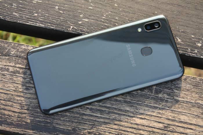 Samsung Galaxy A20: The Best Phone Under $300