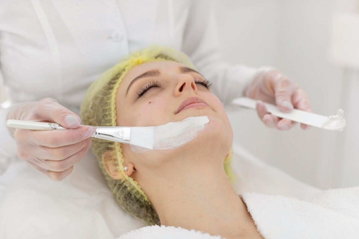 Facial Brilliance: Riyadh’s Unrivaled Destination for Sculpting Success