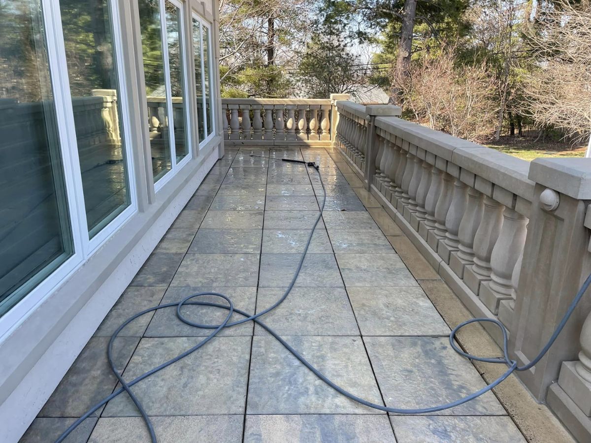 Louisville’s Secret To Sparkling Homes: Expert Residential Pressure Washing Tips