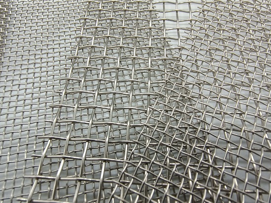 Creative Filtration Solutions: The Role of Wire Mesh in Modern Construction