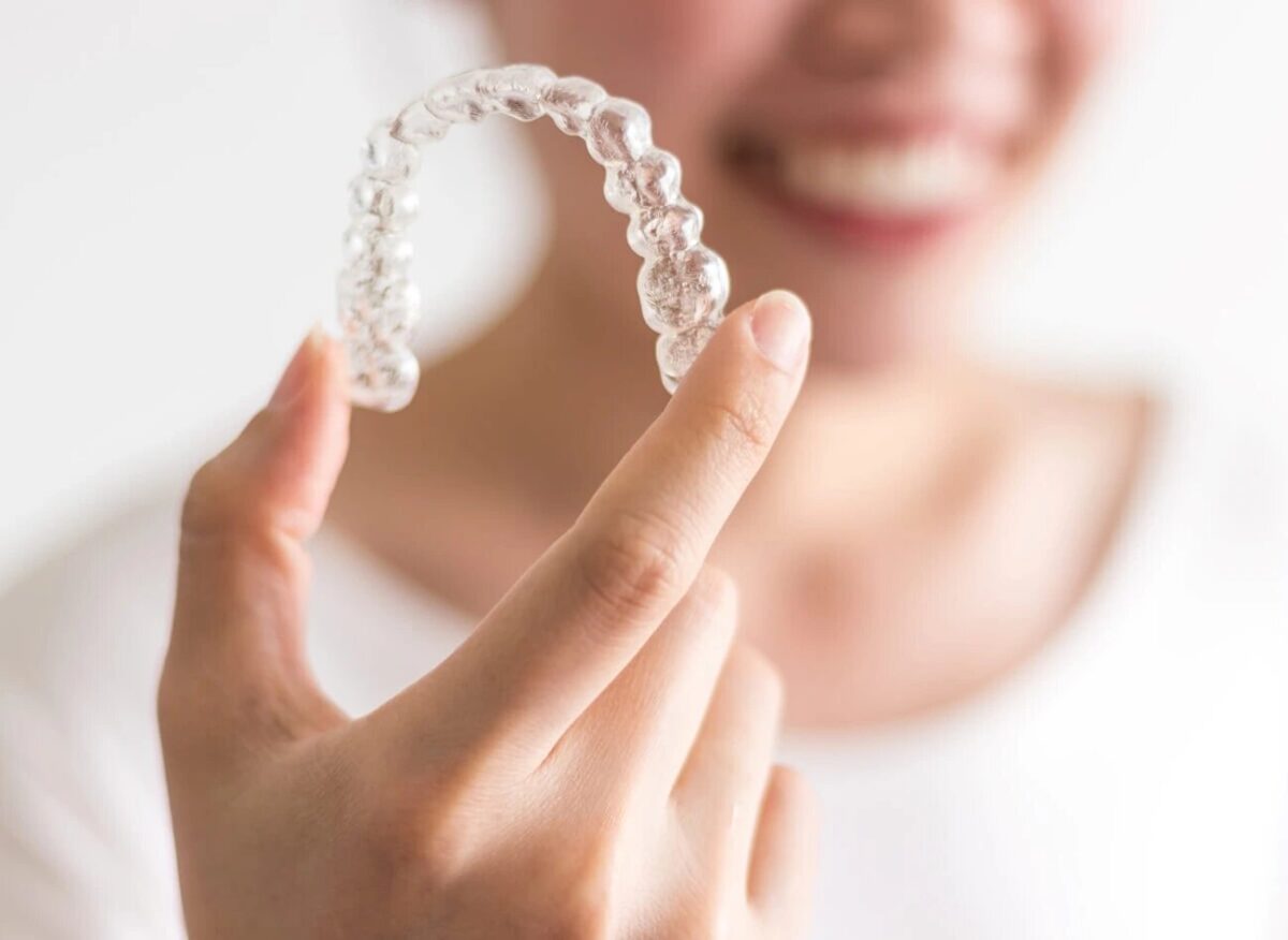 How Does Invisalign Compare to Traditional Braces in Kingman?