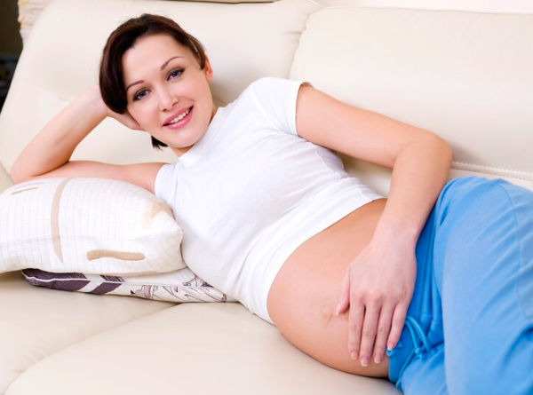 The Ultimate Guide: When to Start Using a Pregnancy Pillow for Maximum Comfort