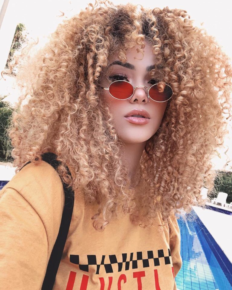 curly wig