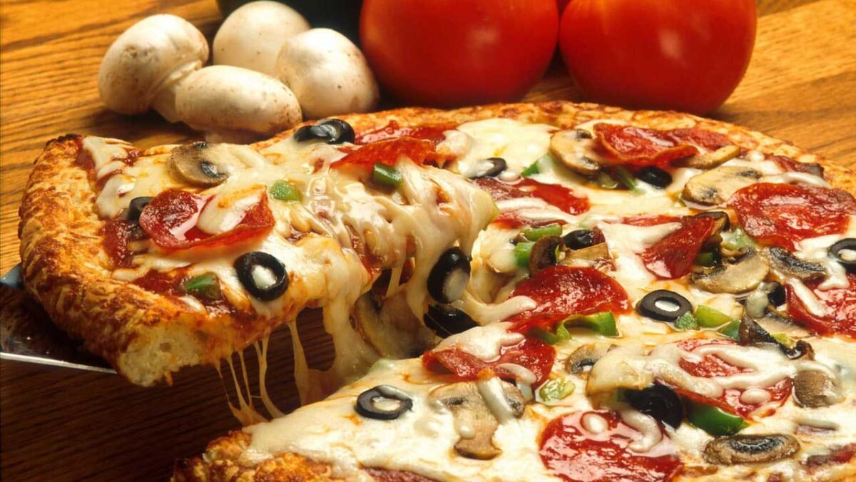 Pizza Lovers Unite: 6 Mouthwatering Flavors to Tempt Your Taste Buds