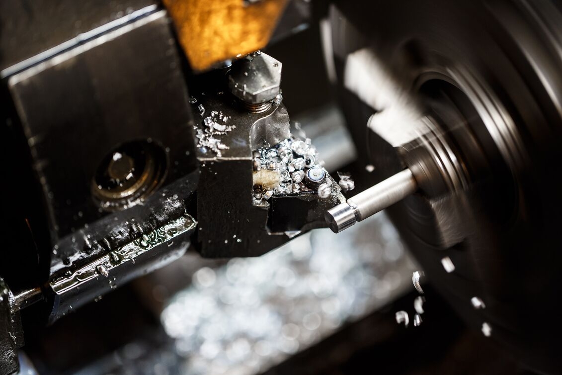 The Advantages of Custom CNC Manufacturing for Small-Batch Production