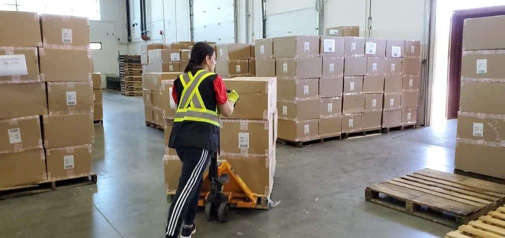 How Lumper Services Can Transform Your Warehouse Operations?