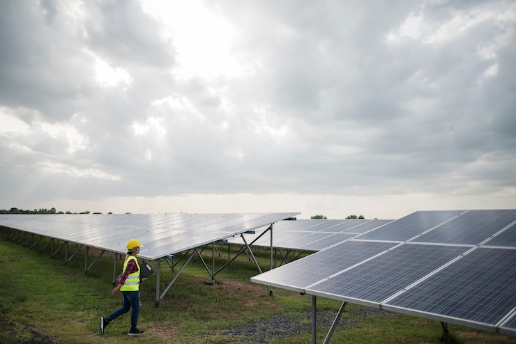 Everything You Need to Know About Ground Mount Solar Plant