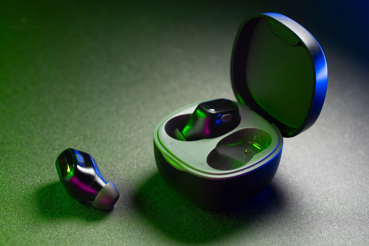 Rechargeable hearing aids