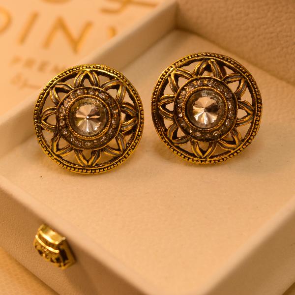 Elegant Gold Stud Earrings for Women: Timeless Style & Sophistication