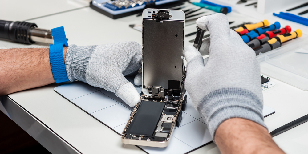 iPhone Screen Repair Services in Dubai | 045684033