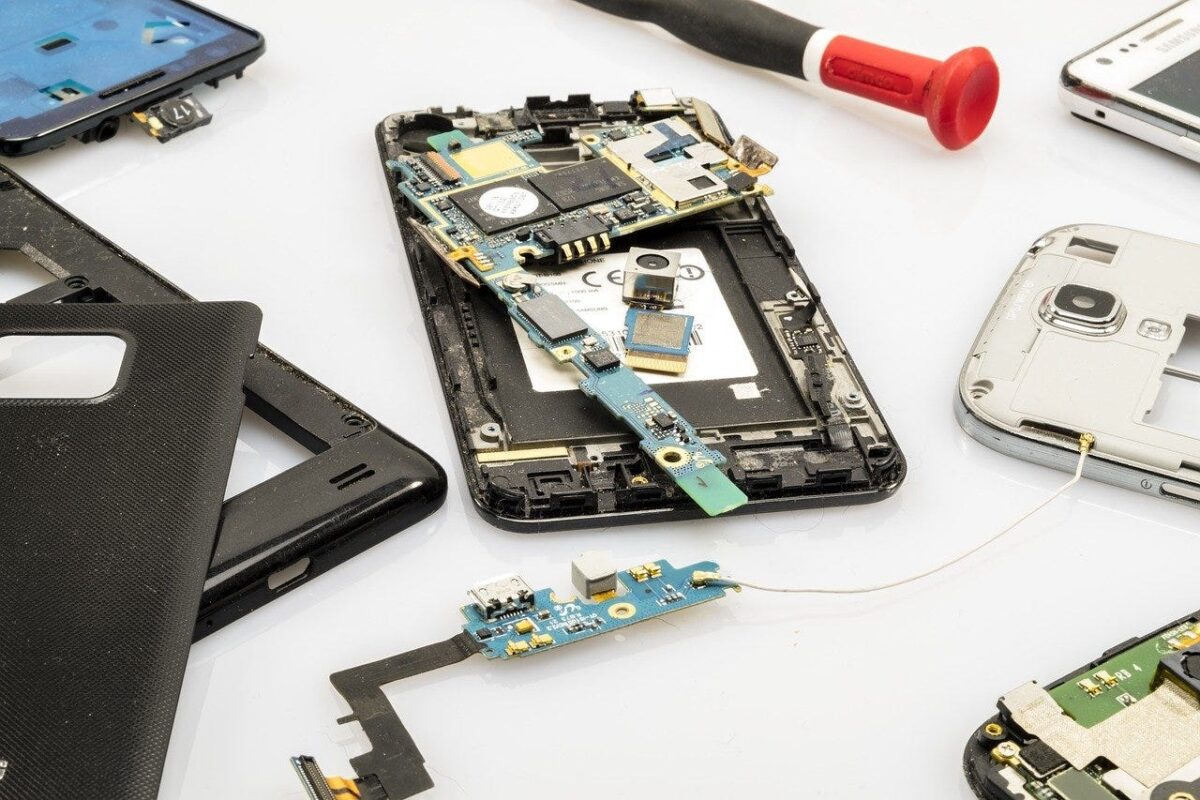 mobile repair dubai