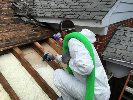 spray foam insulation contractor