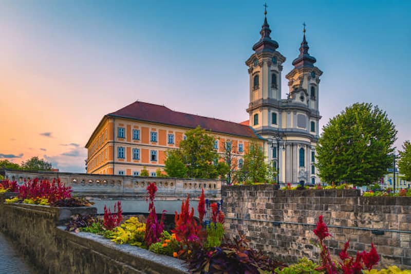 Seven Famous landmarks in Hungary to visit