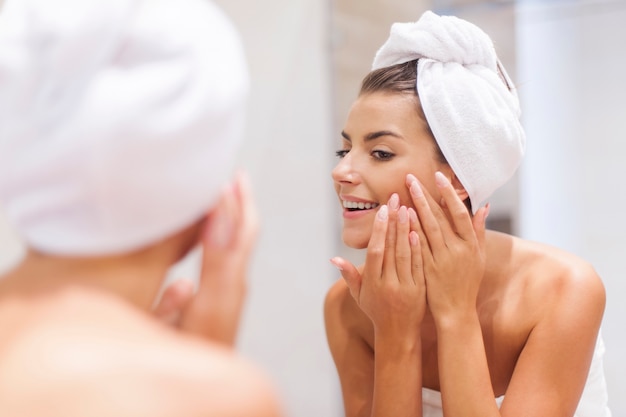 Unveil Clear Skin with the Best Acne Treatment