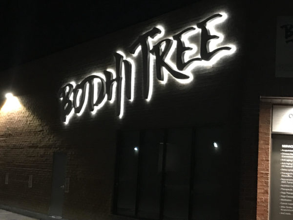 The Impact of Illuminated Storefront Signs: Why Your Business Needs Them