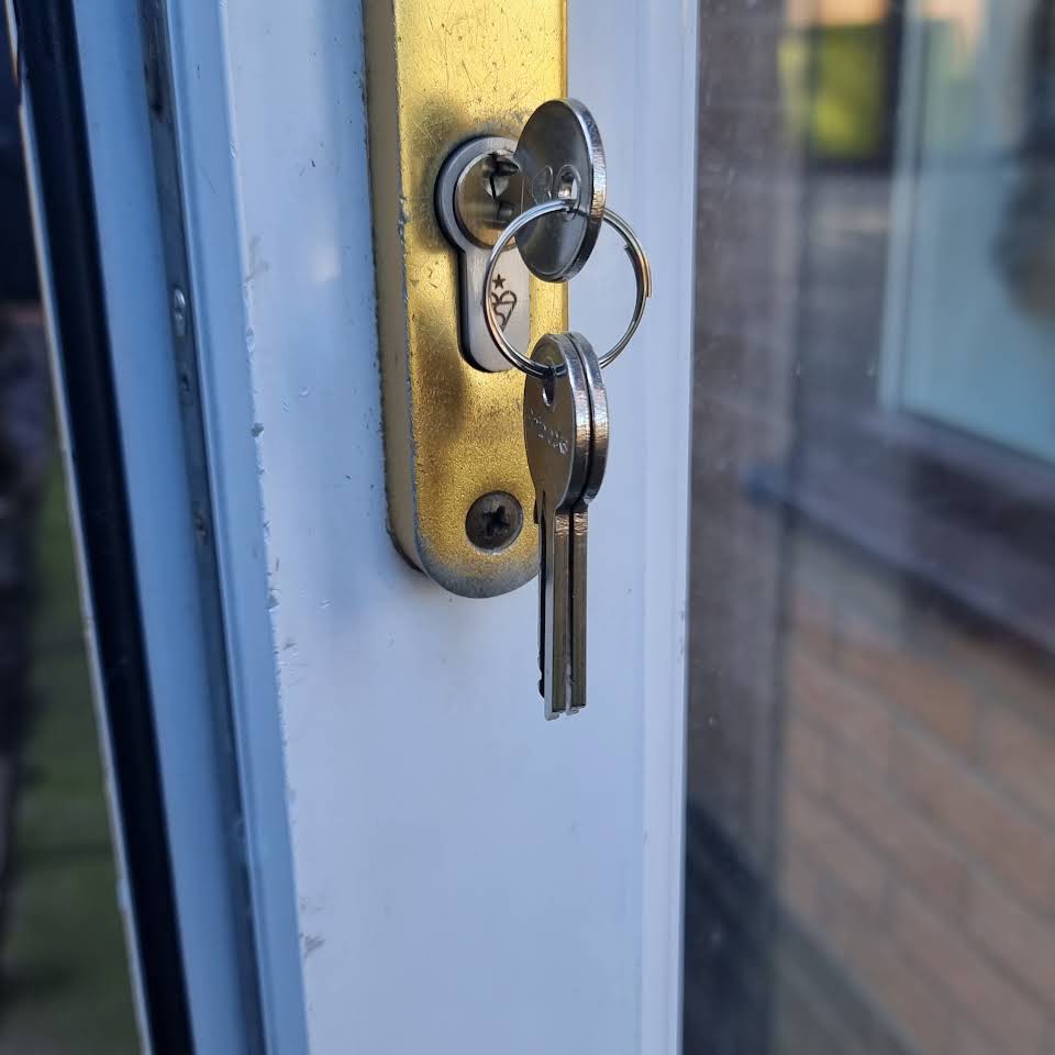 locksmiths E12