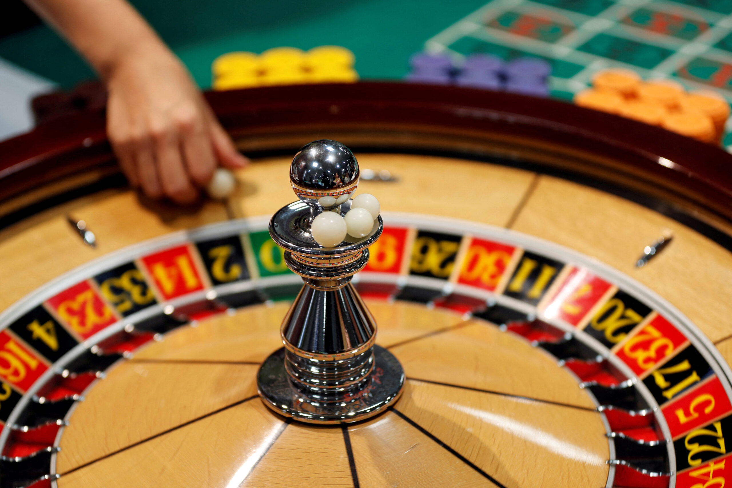 A Beginner’s Guide to Playing Slots Online: Tips and Tricks