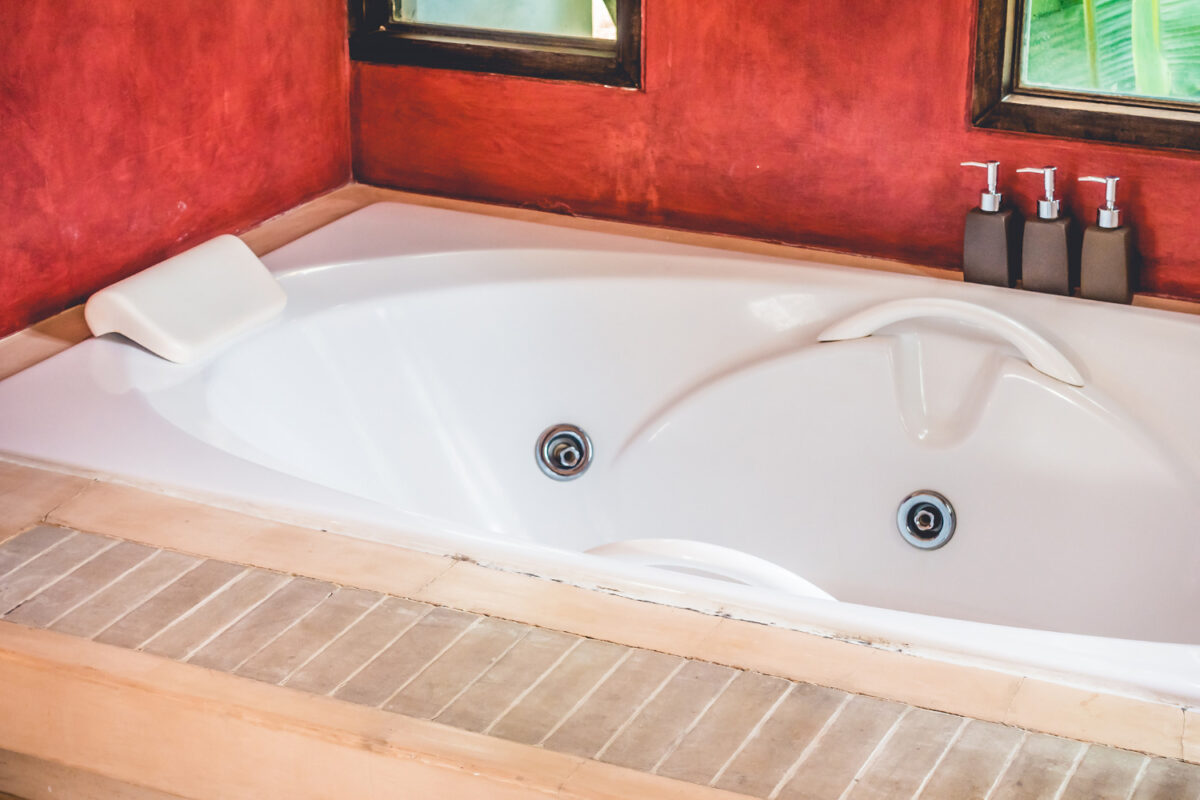 Expert Tips For A Seamless Bathtub Replacement In Port Chester, NY