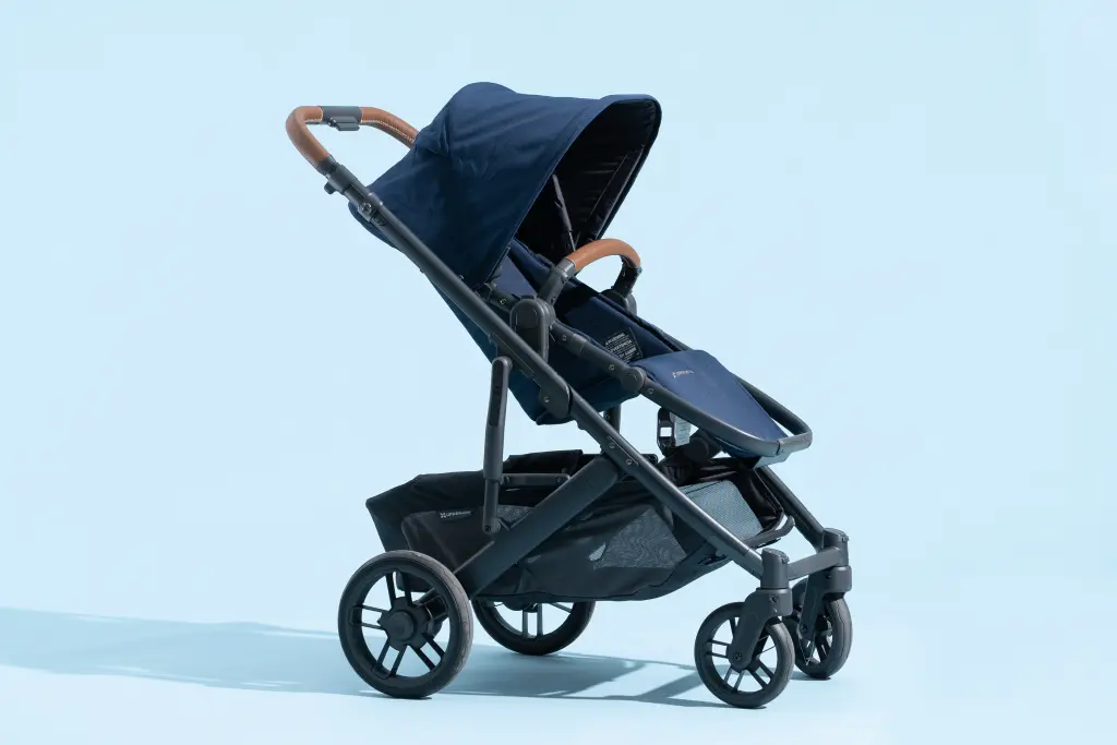 Lightweight vs. Full-Size Baby Strollers Which Is Right for You