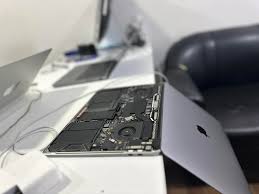 Most Effective Tips to Fix a Broken MacBook Screen