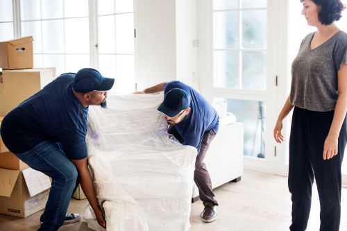 The Benefits of Hiring Professional Movers