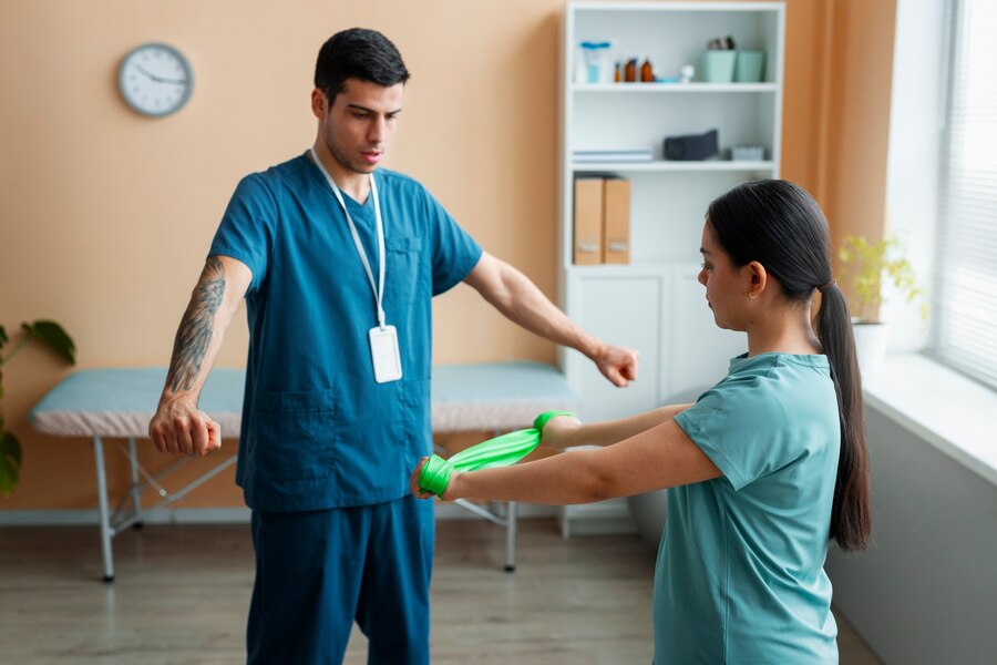 Discovering the Benefits of Working with a Physical Therapist in Mesa AZ