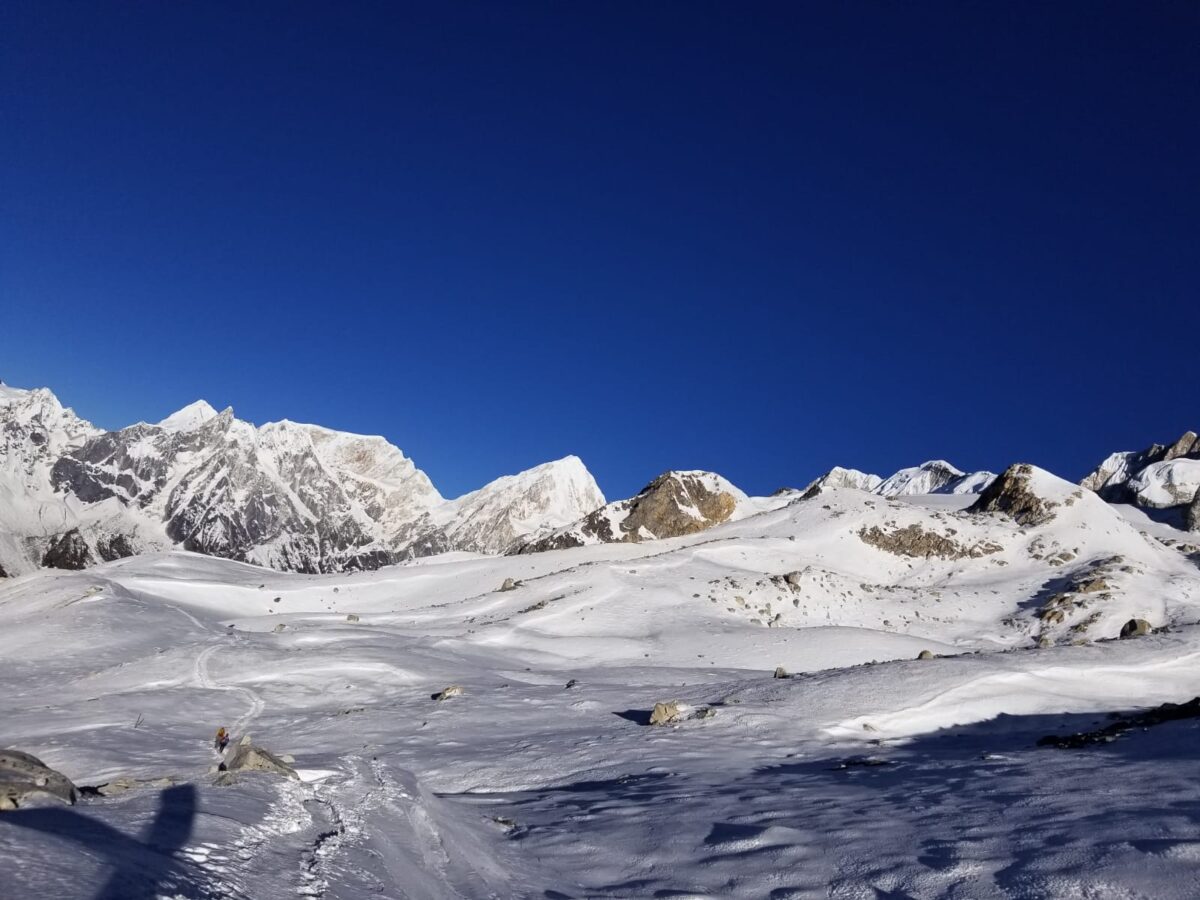 manaslu trek altitude