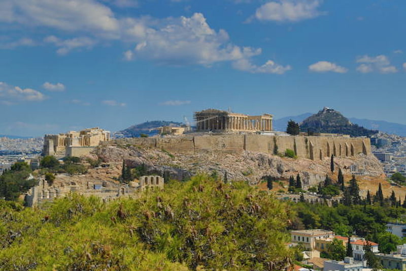 Top 7 best Greece monuments and statues to see