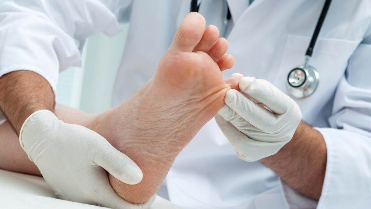 How A Medical Pedicure Can Improve Your Foot Health